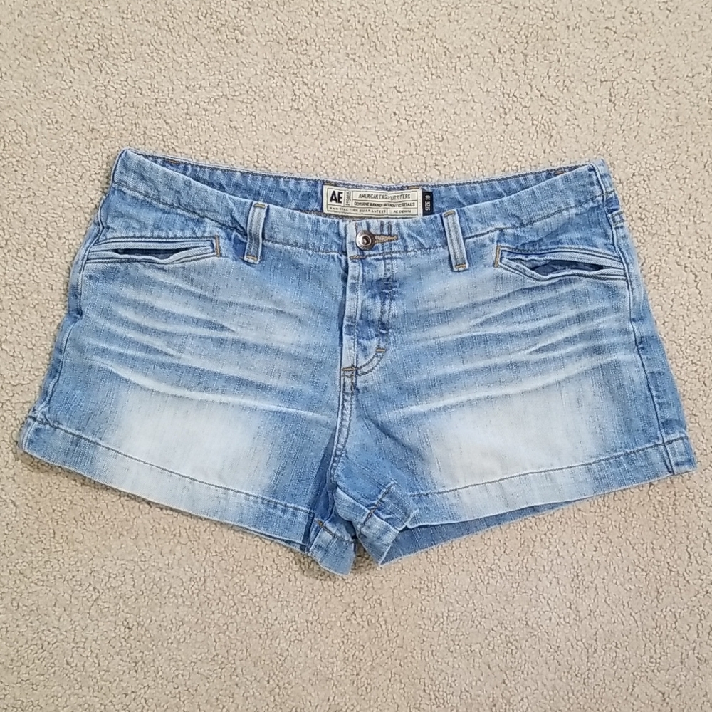 American Eagle Outfitters Women's Blue Denim Shorts